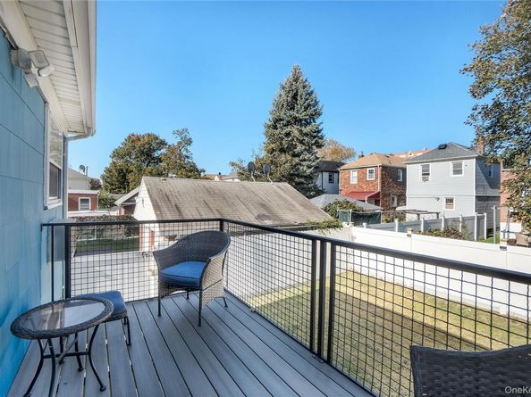 22235 Davenport Avenue, Queens Village NY 11428