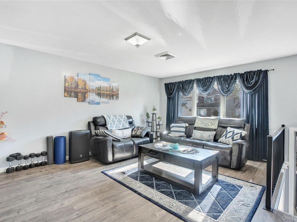 22235 Davenport Avenue, Queens Village NY 11428