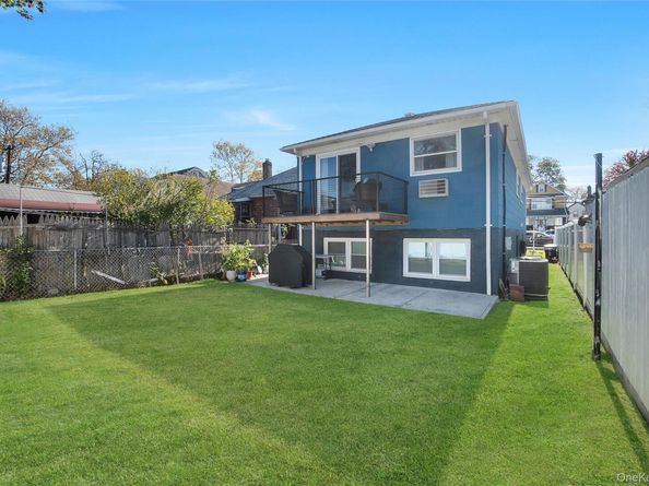 22235 Davenport Avenue, Queens Village NY 11428