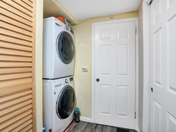 22235 Davenport Avenue, Queens Village NY 11428