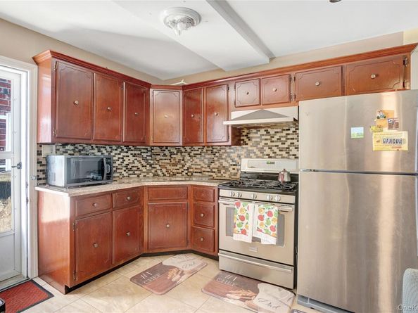 22235 Davenport Avenue, Queens Village NY 11428