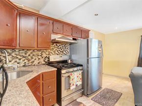 22235 Davenport Avenue, Queens Village NY 11428