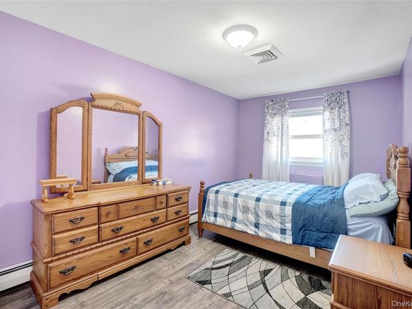 22235 Davenport Avenue, Queens Village NY 11428