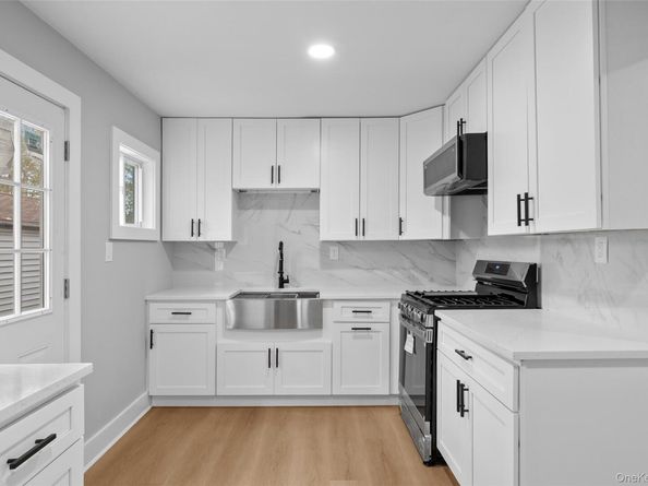 803 Meade Avenue, Bellport NY 11713