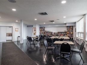 666 Shore Road 6M, Long Beach NY 11561