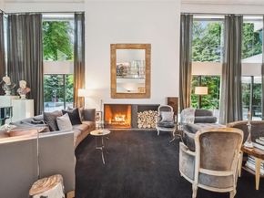 7 Folie Court, Manhasset NY 11030