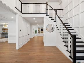 7 Barrington Place, Melville NY 11747