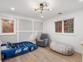 7 Barrington Place, Melville NY 11747