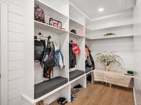 7 Barrington Place, Melville NY 11747