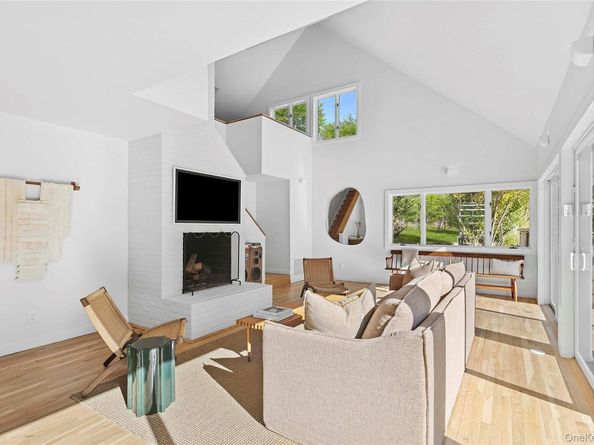 34 Floyd Street, East Hampton NY 11937