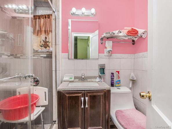 1012 E 225th Street, Bronx NY 10466