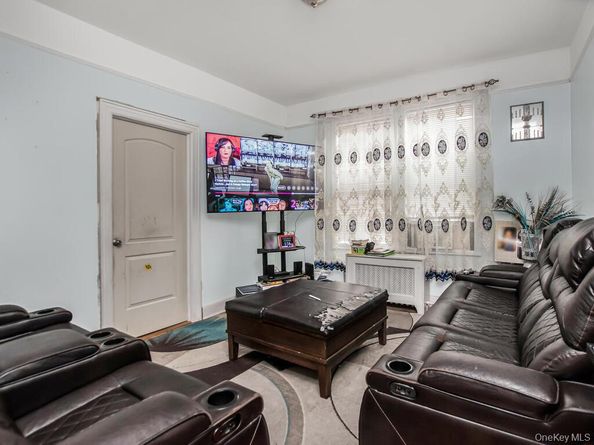 1012 E 225th Street, Bronx NY 10466