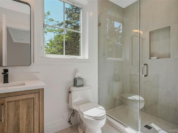 1665 Glenn Road, Southold NY 11971