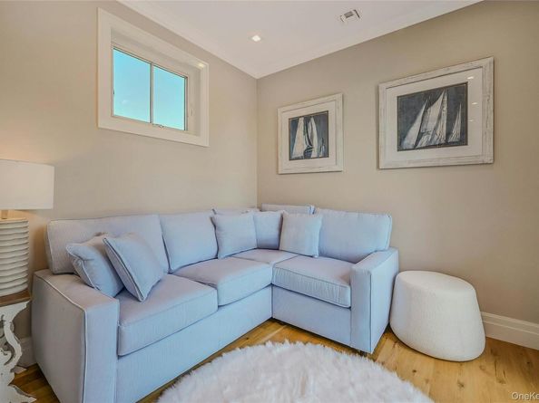 1665 Glenn Road, Southold NY 11971