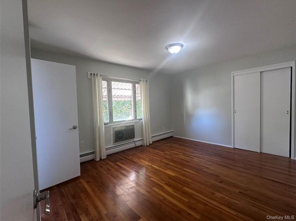 141-33 255th Street, Rosedale NY 11422