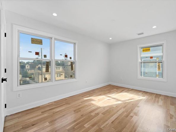 99 Thurton Place, Yonkers NY 10704