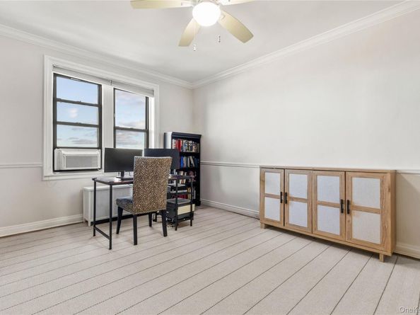 11 Alden Road 6L, Larchmont NY 10538