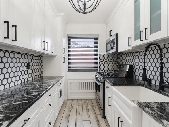 81-24 156th Avenue 240CU, Howard Beach NY 11414