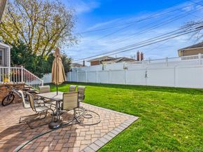 15 Vista Road, Plainview NY 11803