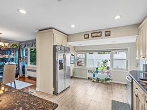 15 Vista Road, Plainview NY 11803