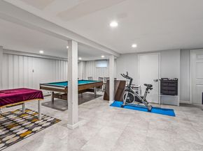 15 Vista Road, Plainview NY 11803