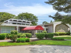 34 Warwick Place D, Yorktown Heights NY 10598