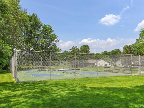 34 Warwick Place D, Yorktown Heights NY 10598