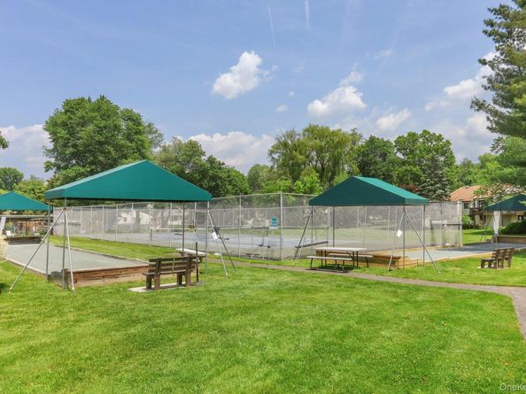 34 Warwick Place D, Yorktown Heights NY 10598