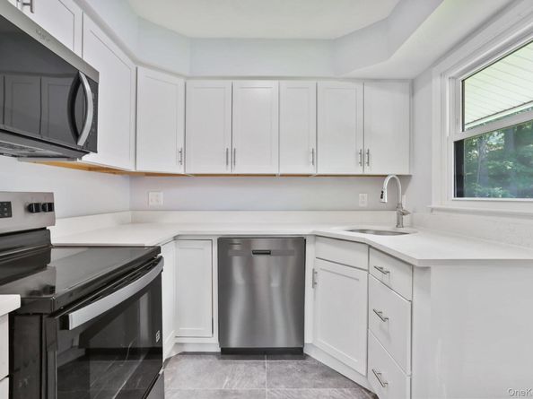 34 Warwick Place D, Yorktown Heights NY 10598