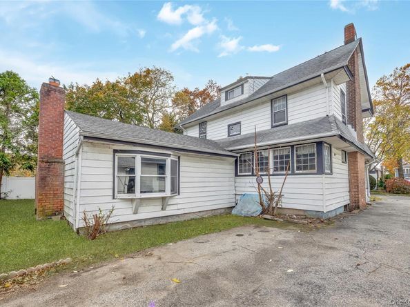 73 Peterson Place, Lynbrook NY 11563