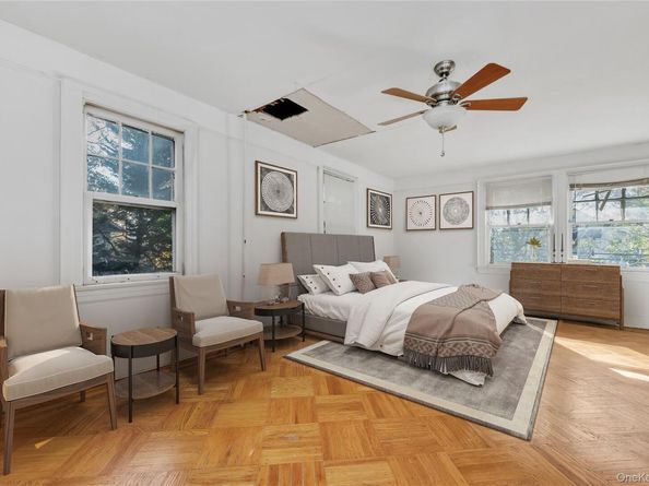 73 Peterson Place, Lynbrook NY 11563