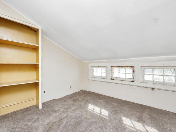 73 Peterson Place, Lynbrook NY 11563