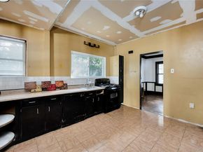 73 Peterson Place, Lynbrook NY 11563