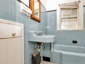 73 Peterson Place, Lynbrook NY 11563