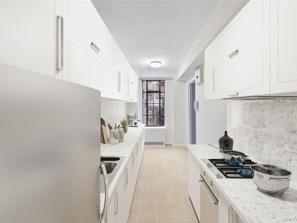 353 W 56th Street 2D, New York (Manhattan) NY 10019