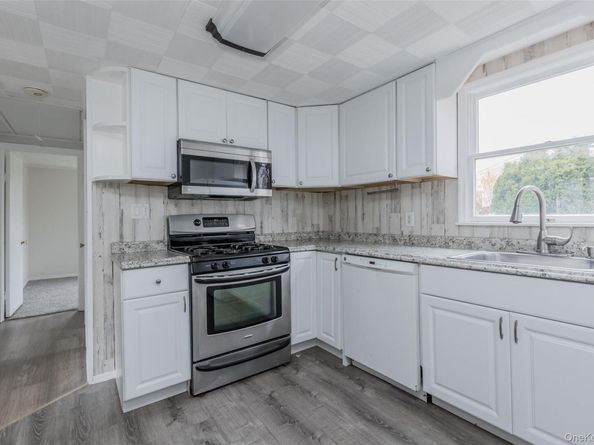 141 Wendy Drive, Holtsville NY 11742