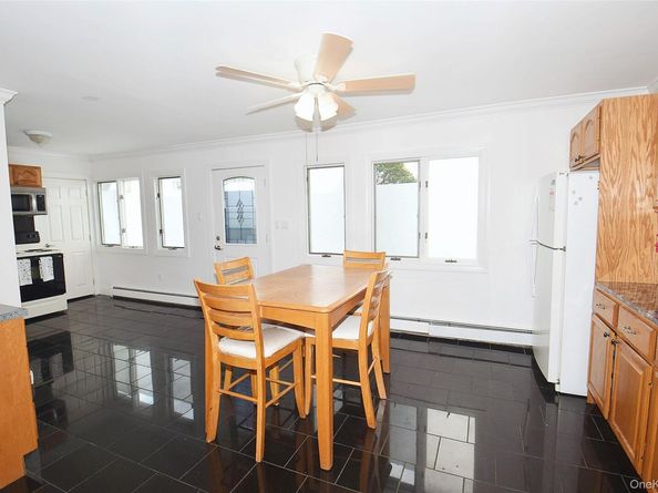 87 Parkside Drive N, Levittown NY 11756