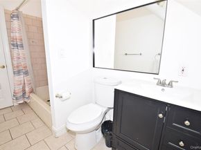 87 Parkside Drive N, Levittown NY 11756