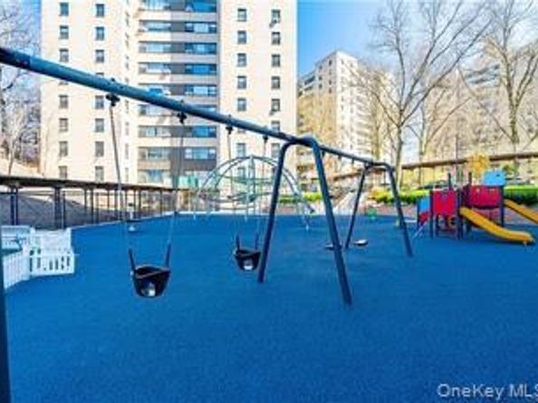 4 Fordham hill Oval 7H, Bronx NY 10468