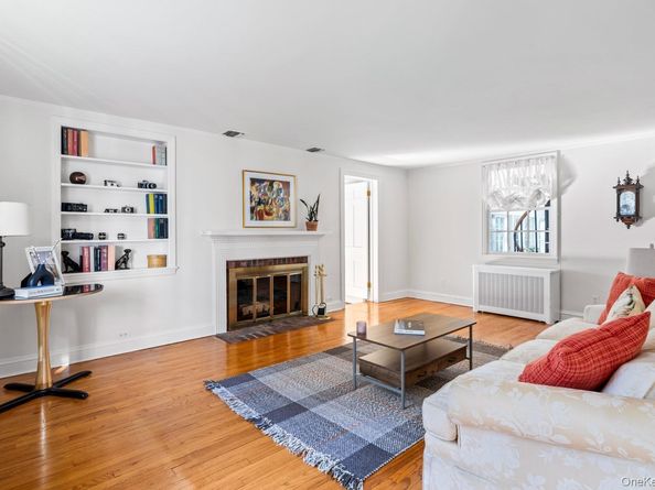 67 Bay Drive, Massapequa NY 11758