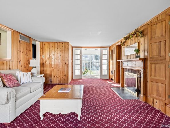 67 Bay Drive, Massapequa NY 11758