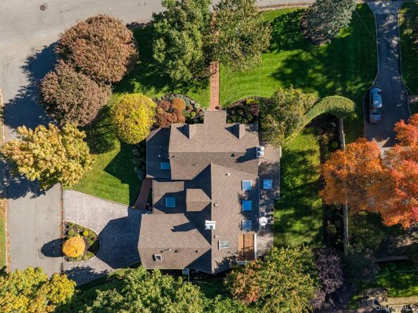 67 Bay Drive, Massapequa NY 11758