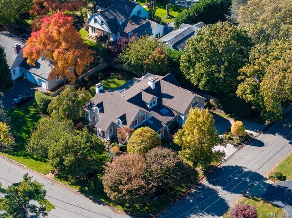 67 Bay Drive, Massapequa NY 11758