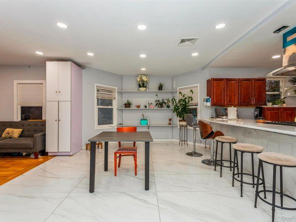 327 N 7th Avenue, Mount Vernon NY 10550