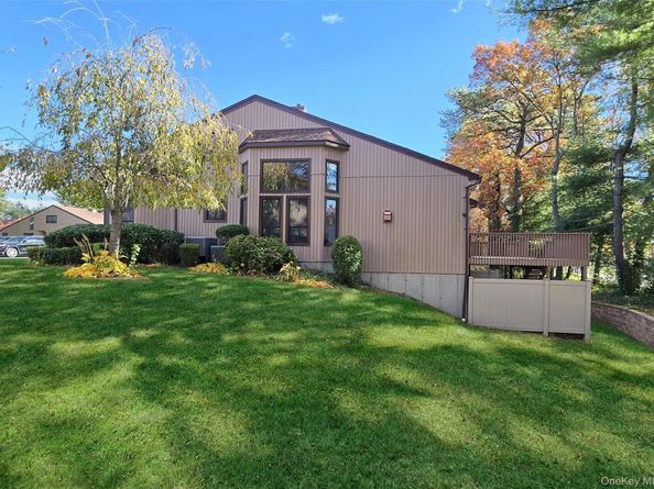 64 Timber Ridge Drive, Holbrook NY 11741