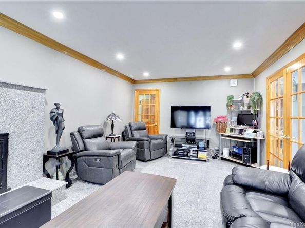 338 Cold Spring Road, Syosset NY 11791