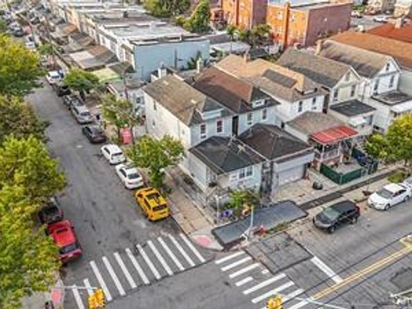 9024 Avenue L, Brooklyn NY 11236