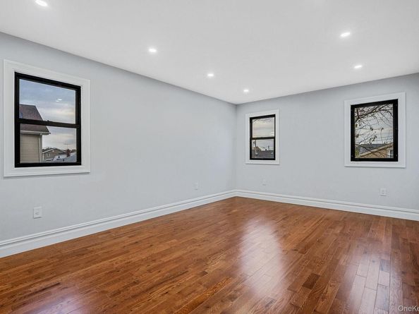 89 Hunnewell Avenue, Elmont NY 11003