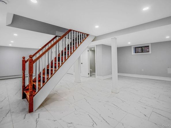 89 Hunnewell Avenue, Elmont NY 11003