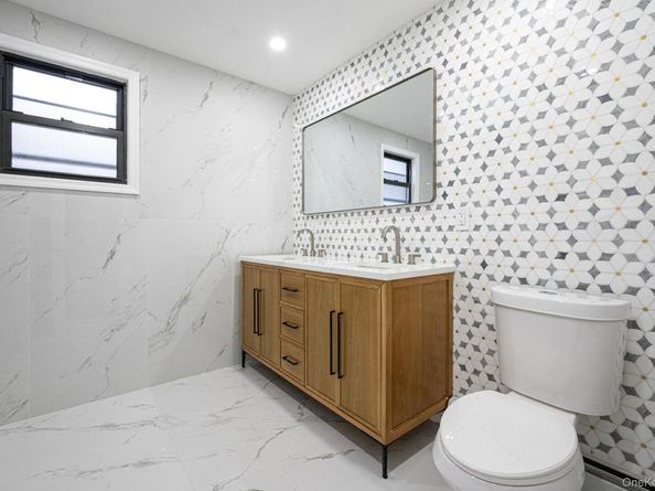 89 Hunnewell Avenue, Elmont NY 11003